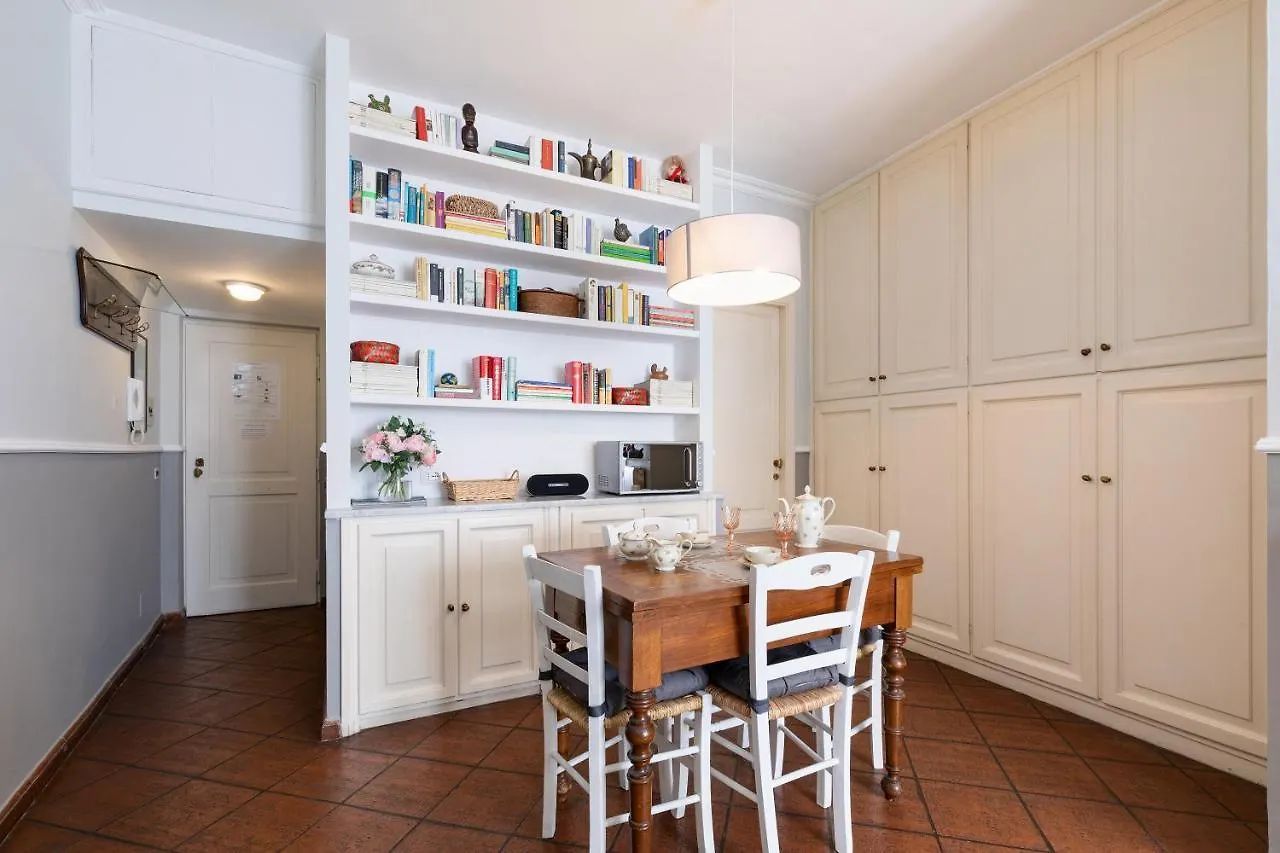 Rome As You Feel - Paradiso Apartment